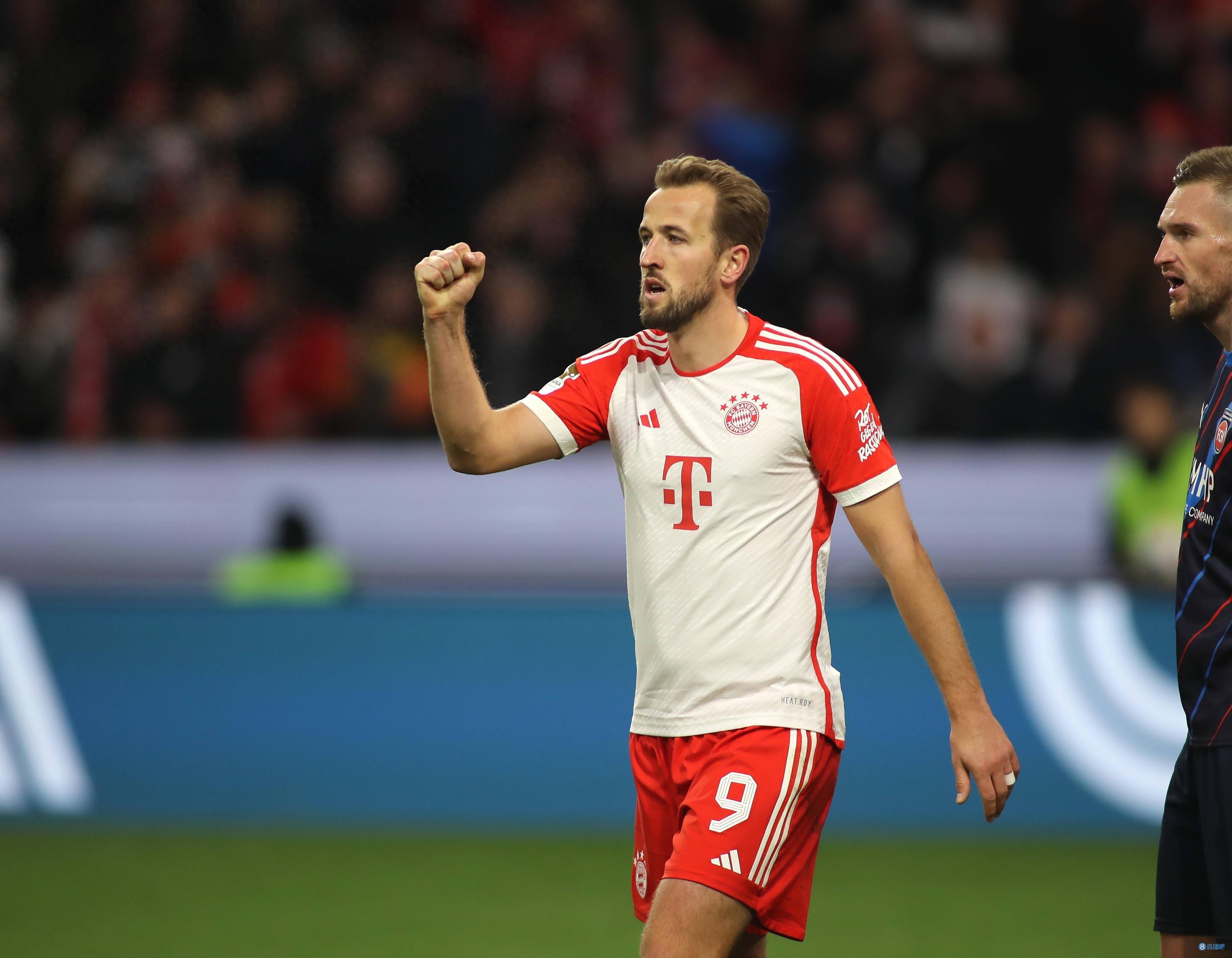 九游娱乐aap - 凯恩迎来十赛季高光表现，尤文图斯球迷沸腾！