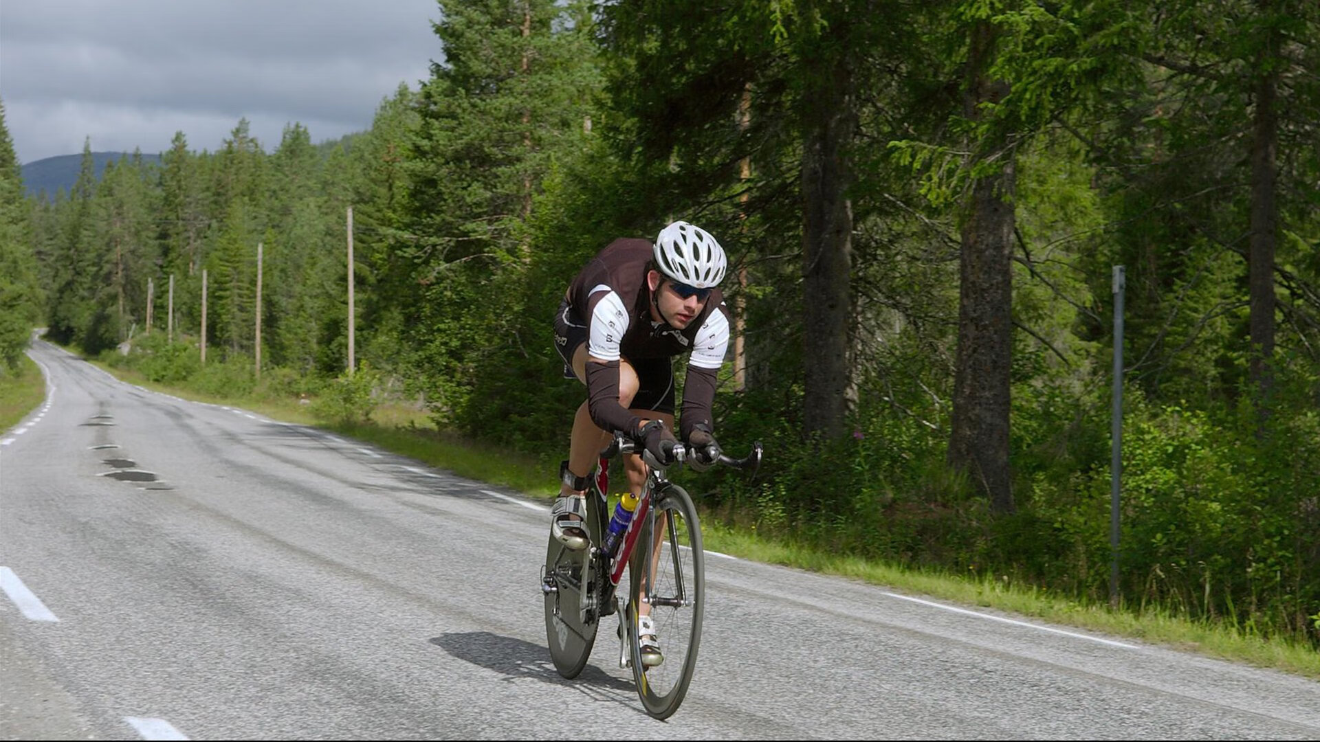 国王杯季后赛激情夜！约基奇里突外投，莱比锡惊险拜仁慕尼黑